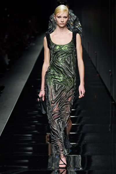 Look 85